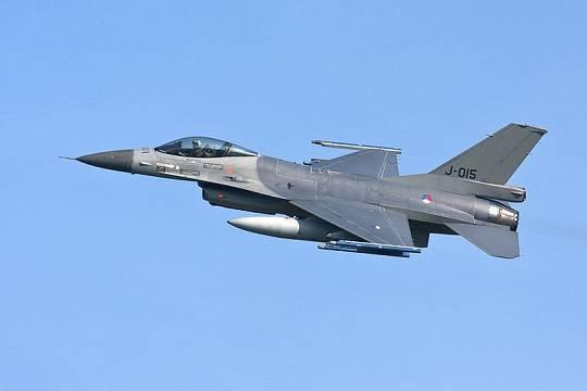Глава Пентагона Остин: F-16 начнут прибывать на Украину в этом году