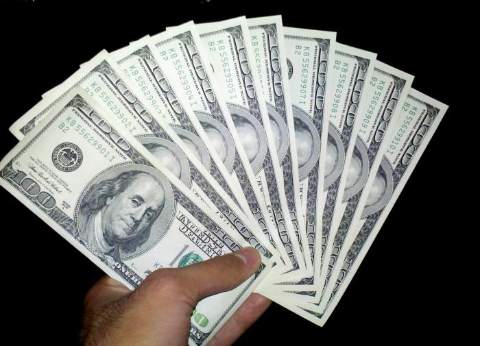 Экономист Лобода заявил, что доллар поднимется до 100 рублей
