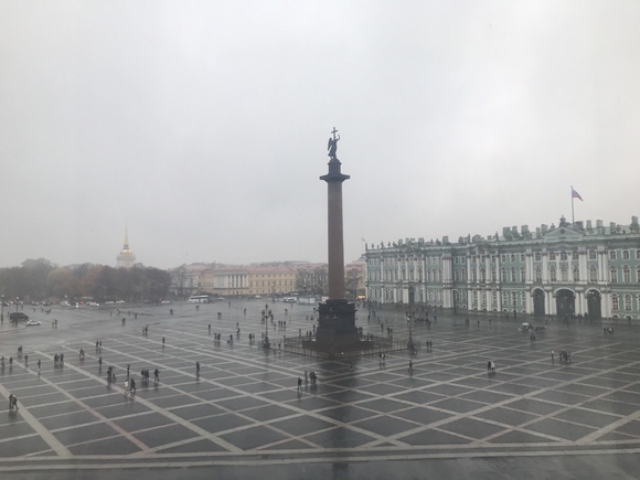 Первый понедельник октября в Петербурге будет холодным и дождливым