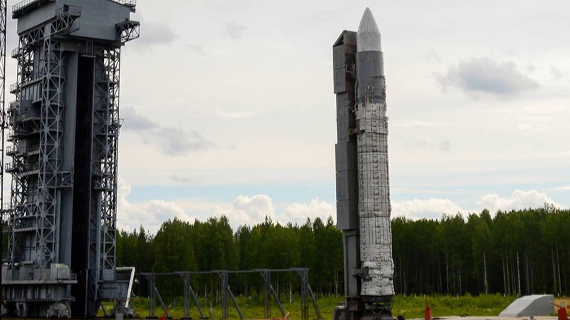 Шойгу объявил сроки испытаний модернизированной ракеты-носителя Рокот